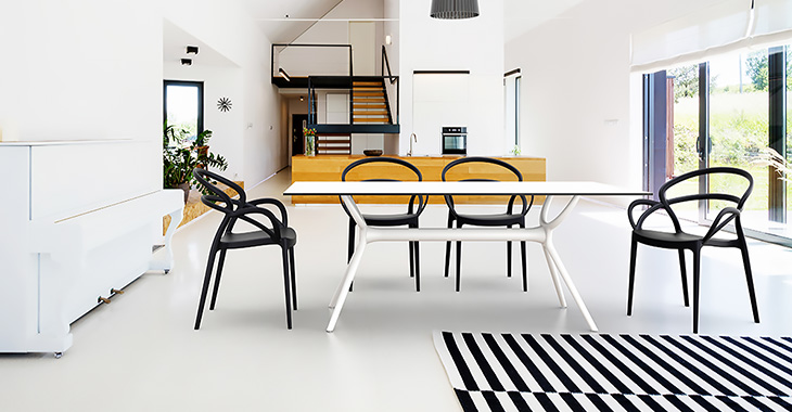 Zadora Resin Restaurant Patio Furniture